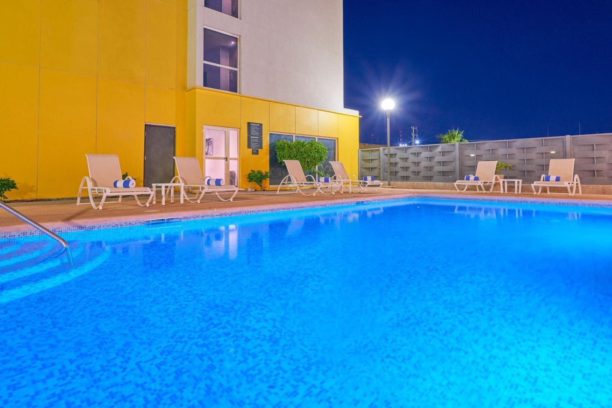 City Express By Marriott Caborca Heroica Caborca المظهر الخارجي الصورة